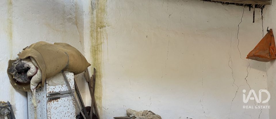 Casa T4 em Ameixial de 139 m²