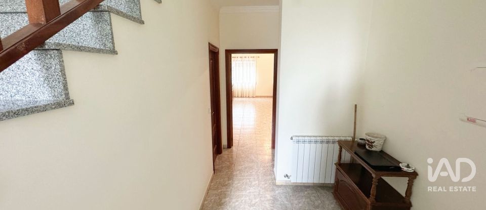 Moradia T3 em Vila e Roussas de 207 m²
