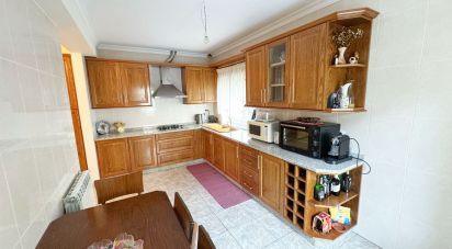 House T3 in Vila e Roussas of 207 m²