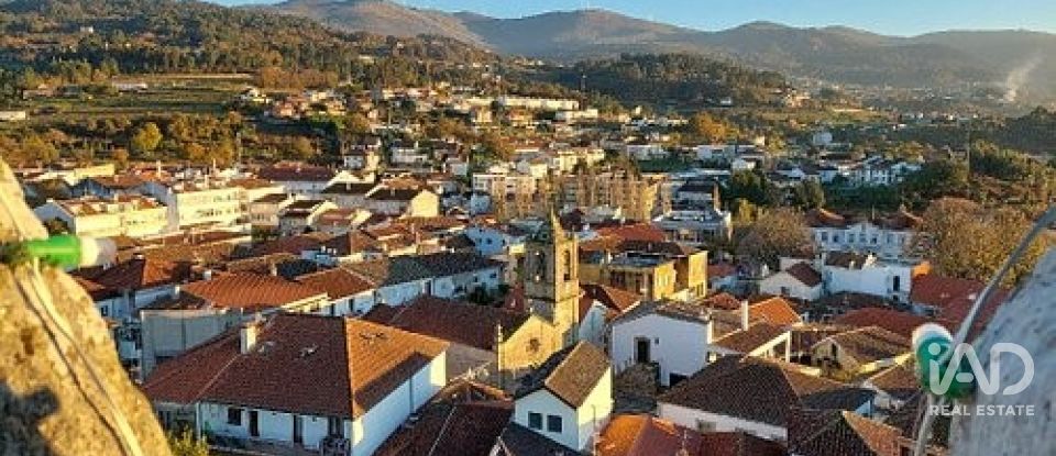 Moradia T3 em Vila e Roussas de 207 m²