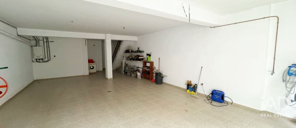 Moradia T3 em Vila e Roussas de 207 m²
