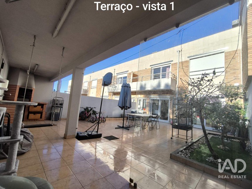 Duplex T4 em Valongo de 345 m²