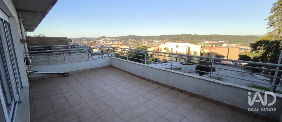 Duplex T4 em Valongo de 345 m²