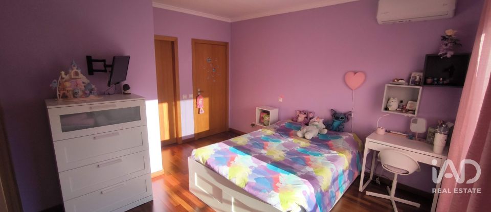 Duplex T4 em Valongo de 345 m²