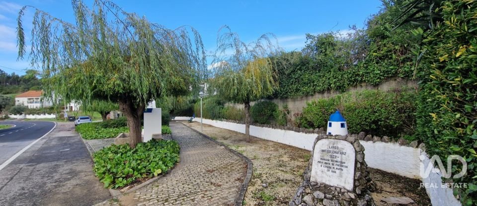 Terreno urbano em Malveira e São Miguel de Alcainça de 838 m²