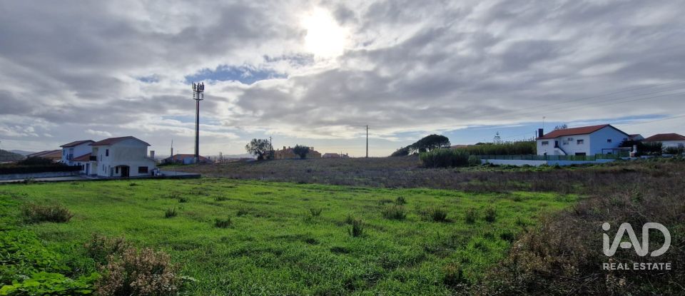 Terreno urbano em Malveira e São Miguel de Alcainça de 838 m²