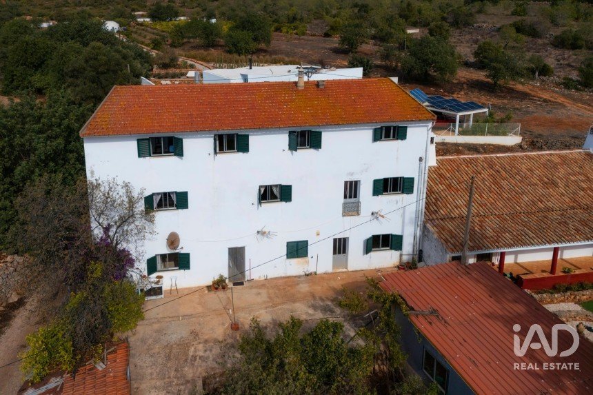 Moradia T12 em Alte de 440 m²