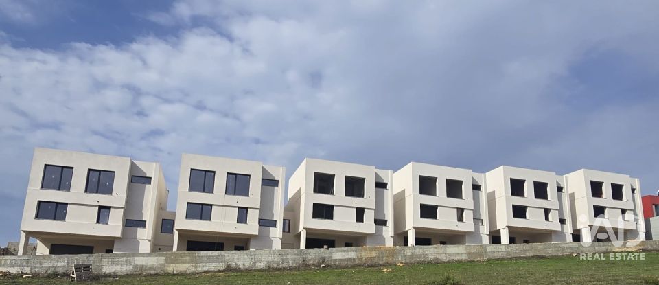 Moradia T4 em Mafra de 332 m²