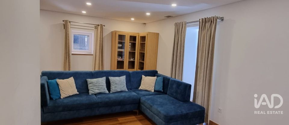 Moradia T4 em Castêlo Da Maia de 265 m²