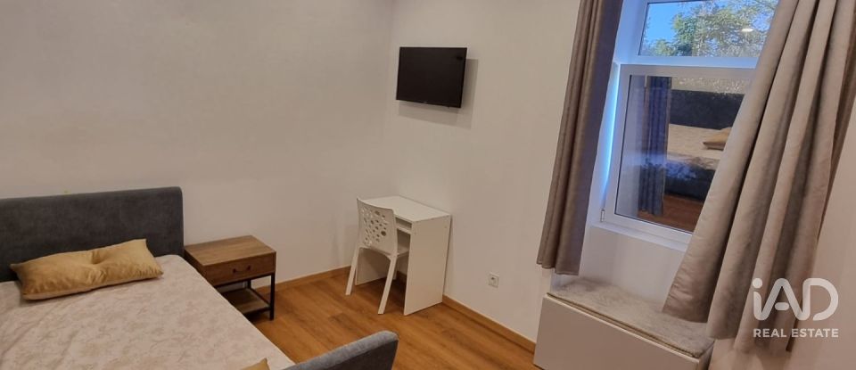 Moradia T4 em Castêlo Da Maia de 265 m²