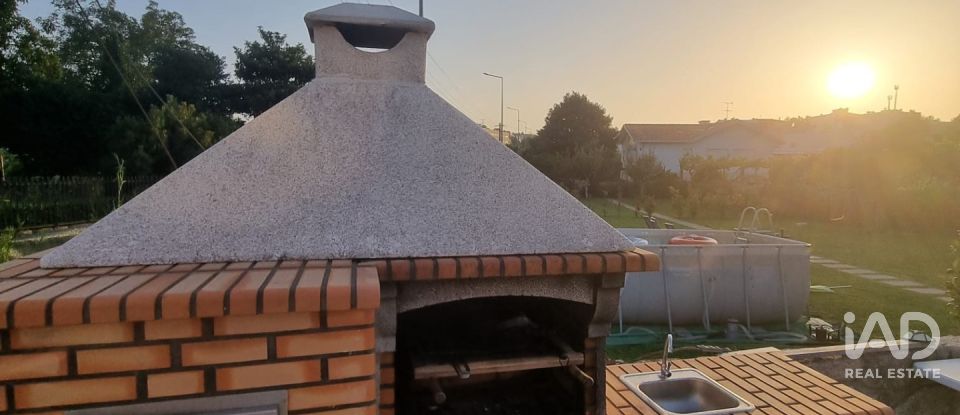 Moradia T4 em Castêlo Da Maia de 265 m²