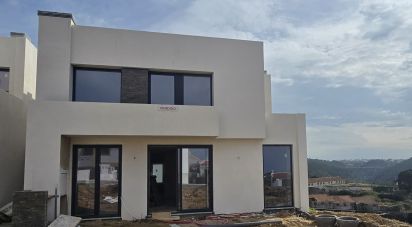 Maison T4 à Mafra de 354 m²
