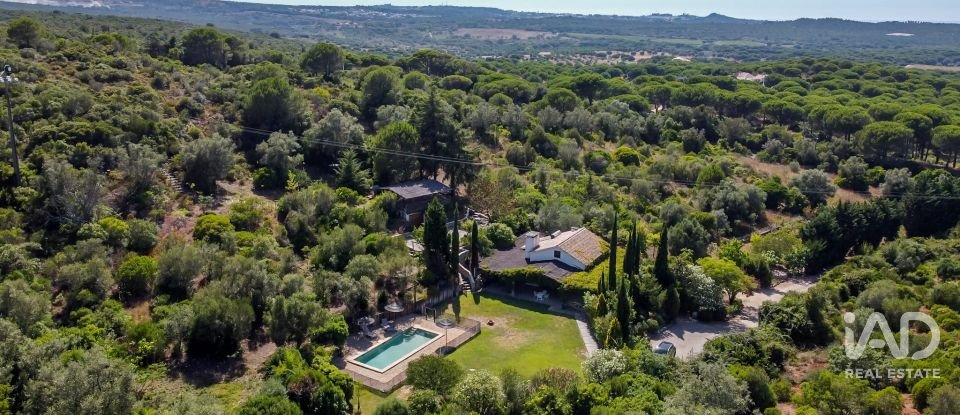 Moradia T2 em Sesimbra (Castelo) de 178 m²