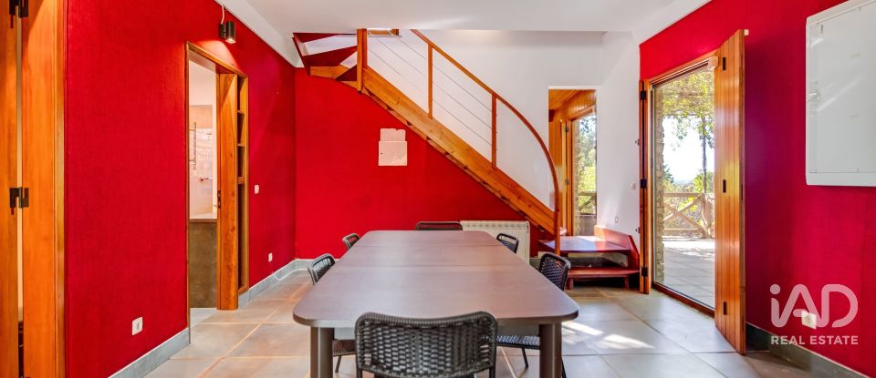 Moradia T2 em Sesimbra (Castelo) de 178 m²