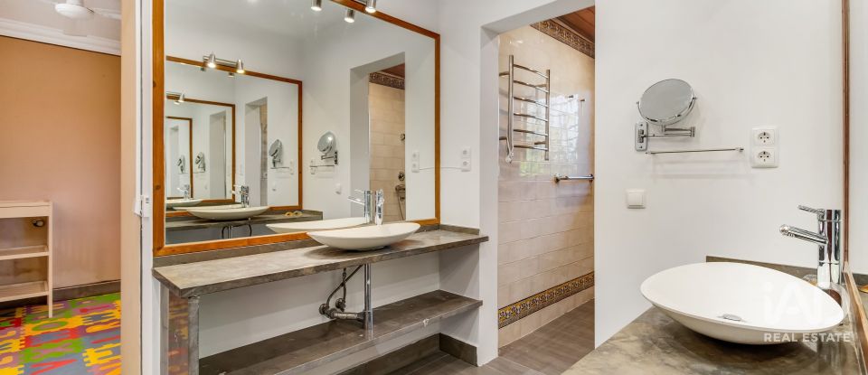 Moradia T2 em Sesimbra (Castelo) de 178 m²