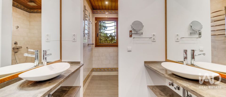 Moradia T2 em Sesimbra (Castelo) de 178 m²