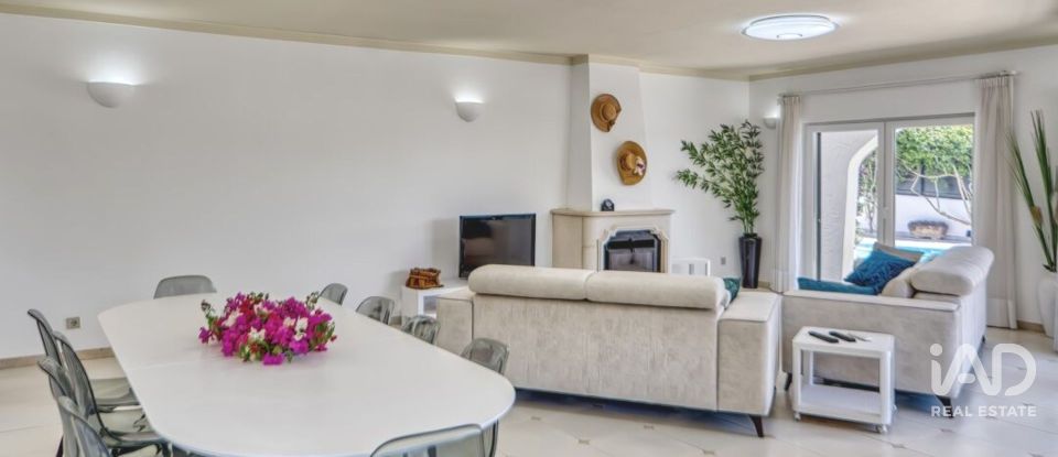 House T7 in Porches of 421 m²