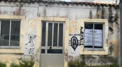 Maison T2 à Caldas da Rainha - Nossa Senhora do Pópulo, Coto e São Gregório de 186 m²