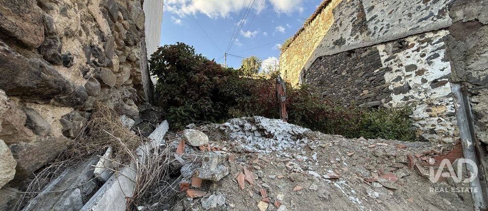 Terreno misto em Peso da Régua e Godim de 525 m²