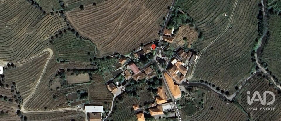 Terreno misto em Peso da Régua e Godim de 525 m²