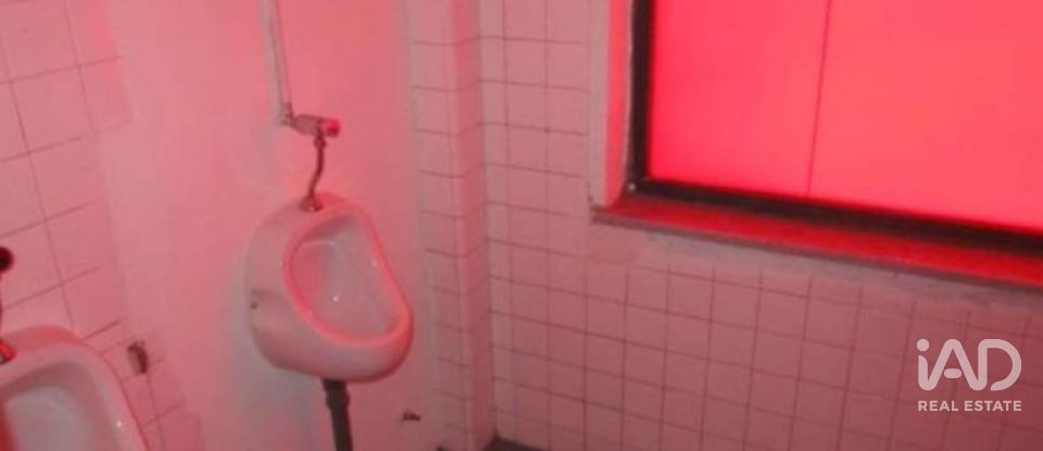 Loja / Estabelecimento Comercial em Torres Novas (Santa Maria, Salvador e Santiago) de 215 m²