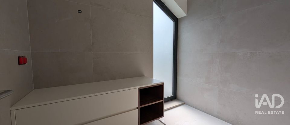 House T3 in Canidelo of 408 m²