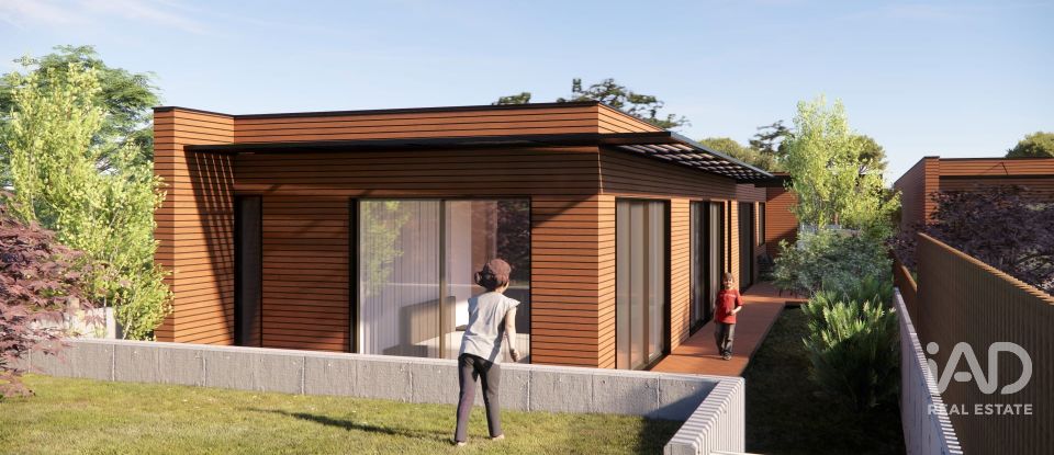 Terreno em Porto de Mós - São João Baptista e São Pedro de 2 800 m²