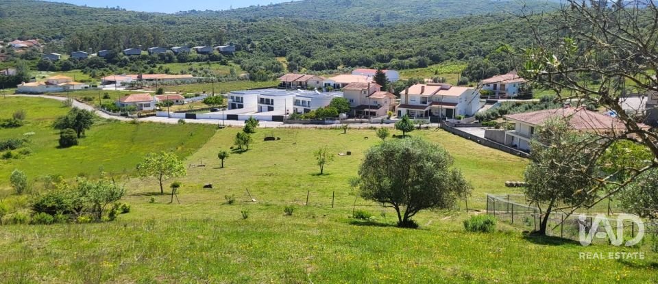 Terreno em Porto de Mós - São João Baptista e São Pedro de 2 800 m²