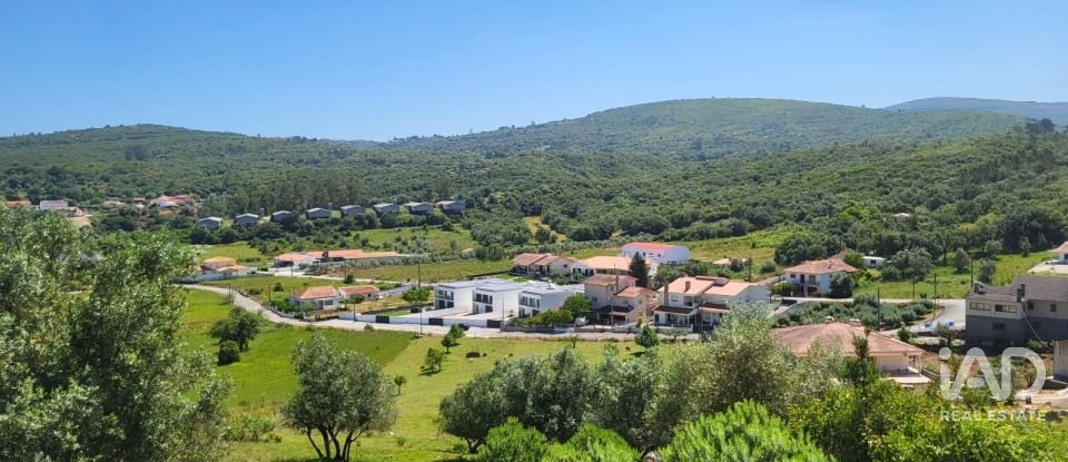 Terreno em Porto de Mós - São João Baptista e São Pedro de 2 800 m²