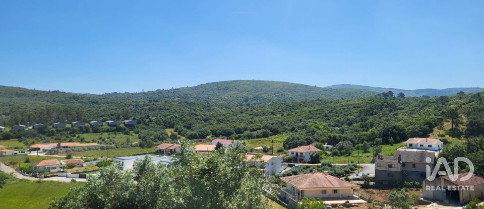 Terreno em Porto de Mós - São João Baptista e São Pedro de 2 800 m²
