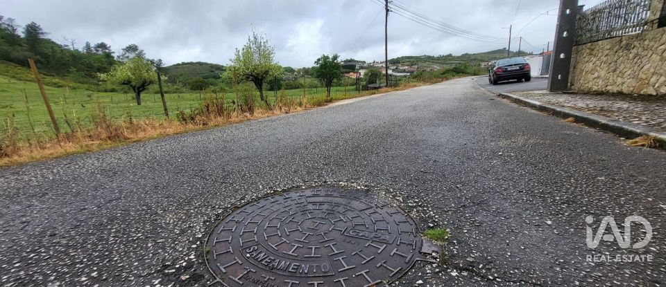 Terreno em Porto de Mós - São João Baptista e São Pedro de 2 800 m²