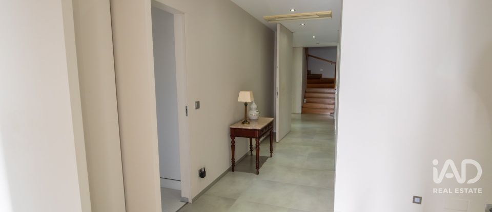 Moradia T4 em Sá de 330 m²