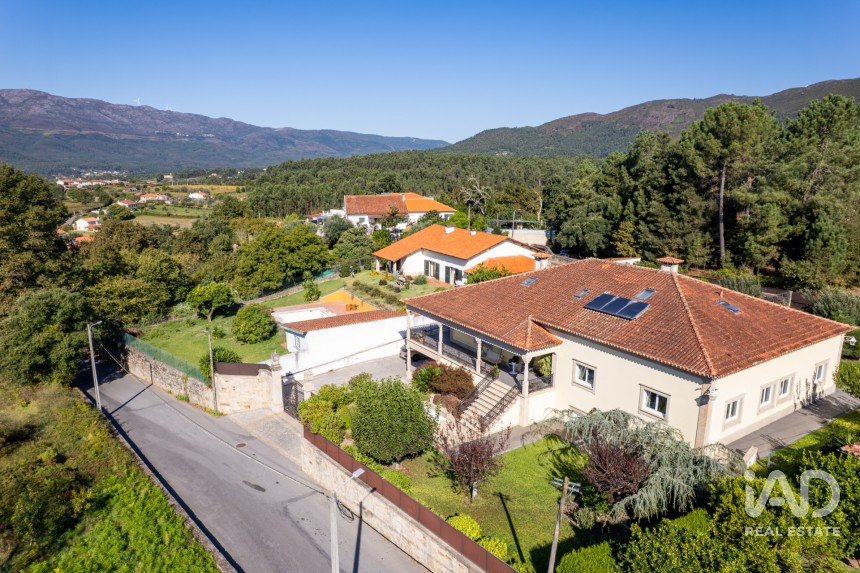 Moradia T4 em Sá de 330 m²