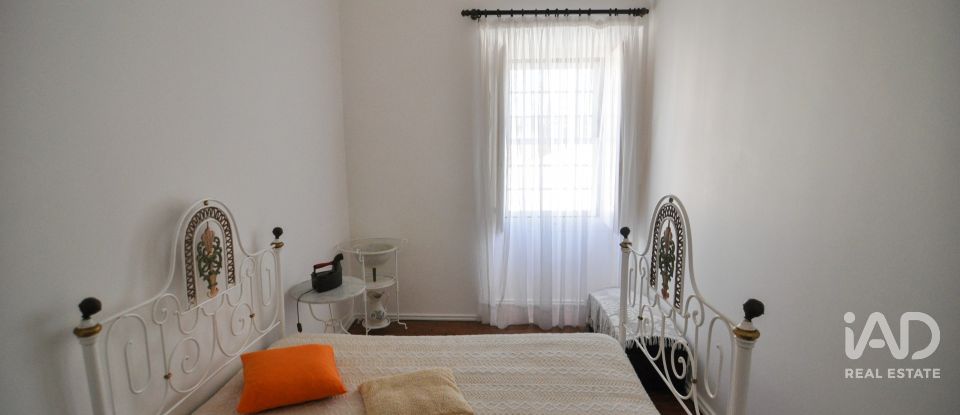 Moradia T8 em Turcifal de 215 m²