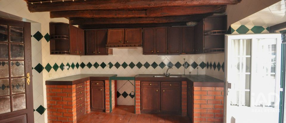 Moradia T8 em Turcifal de 215 m²