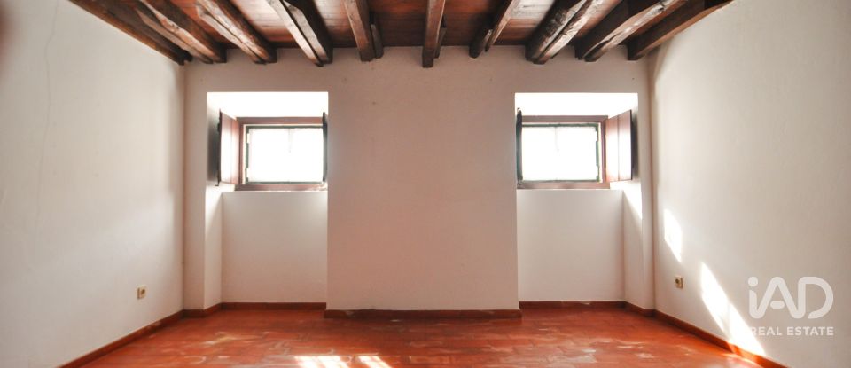 Moradia T8 em Turcifal de 215 m²