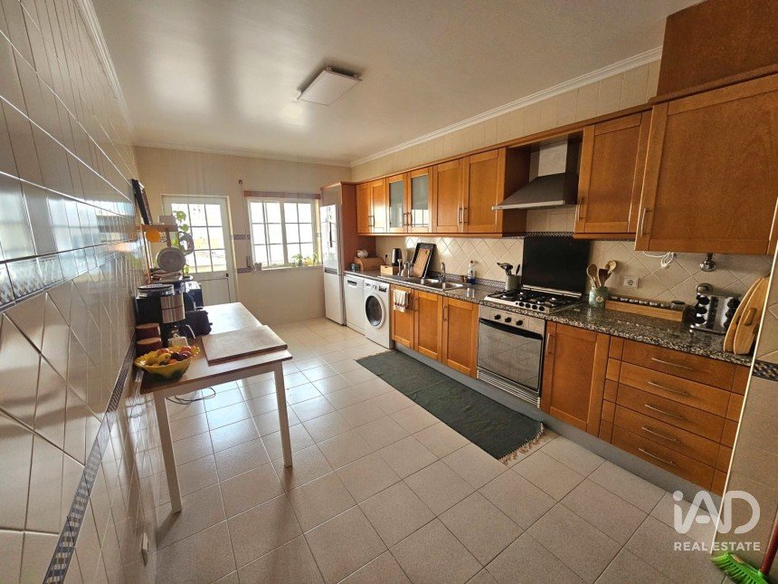 Apartamento T3 em Caldas da Rainha - Santo Onofre e Serra do Bouro de 145 m²
