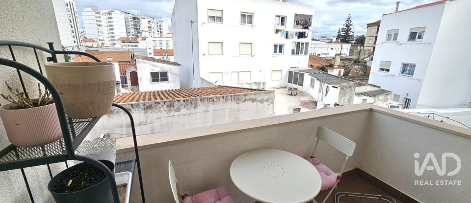Apartamento T3 em Caldas da Rainha - Santo Onofre e Serra do Bouro de 145 m²