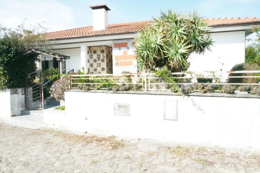 Moradia T4 em Anha de 400 m²