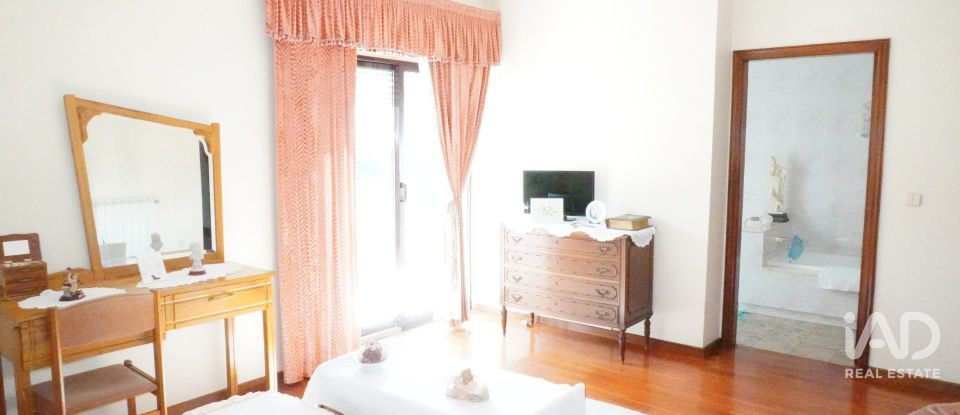 Moradia T4 em Anha de 400 m²