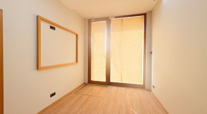 Loja / Estabelecimento Comercial em Parque das Nações de 185 m²