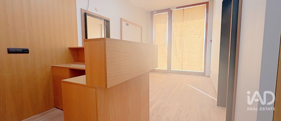 Loja / Estabelecimento Comercial em Parque das Nações de 185 m²