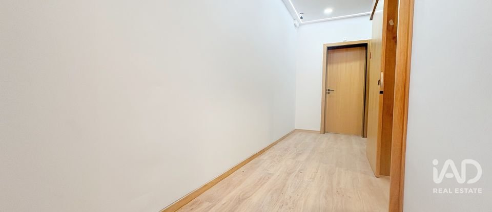 Loja / Estabelecimento Comercial em Parque das Nações de 185 m²