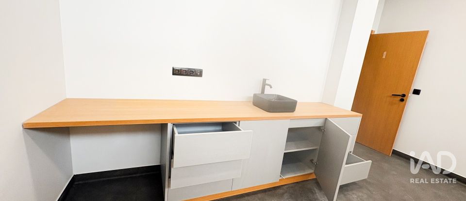 Loja / Estabelecimento Comercial em Parque das Nações de 185 m²