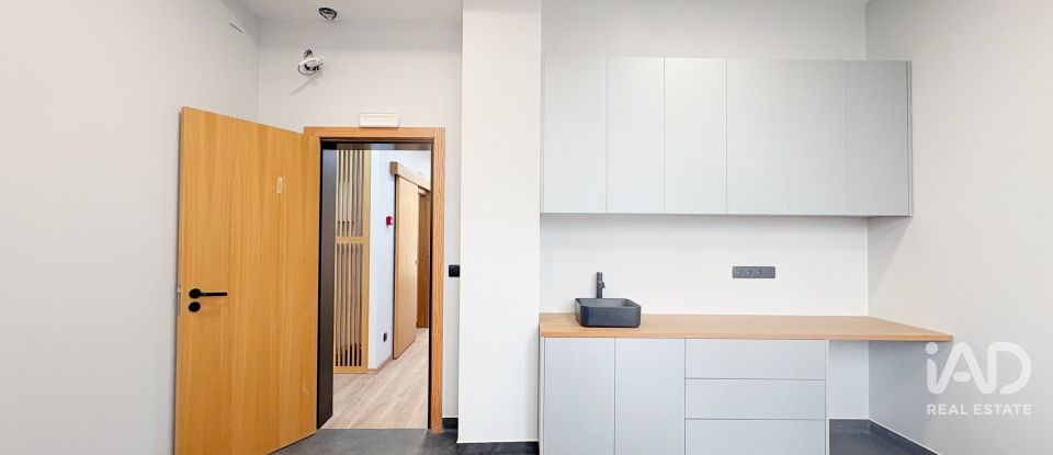 Loja / Estabelecimento Comercial em Parque das Nações de 185 m²