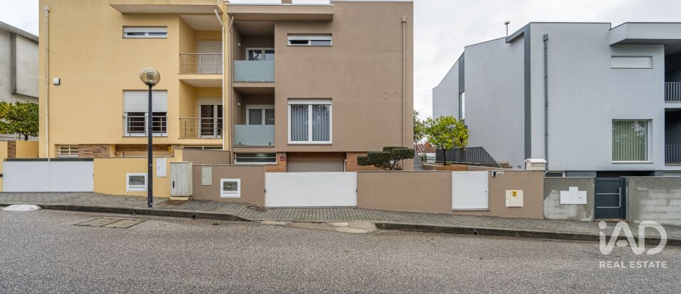 Casa / moradia T3 em Lobão, Gião, Louredo e Guisande de 192 m²