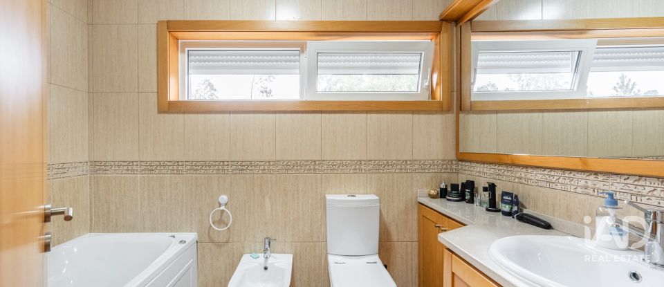 Casa / moradia T3 em Lobão, Gião, Louredo e Guisande de 192 m²