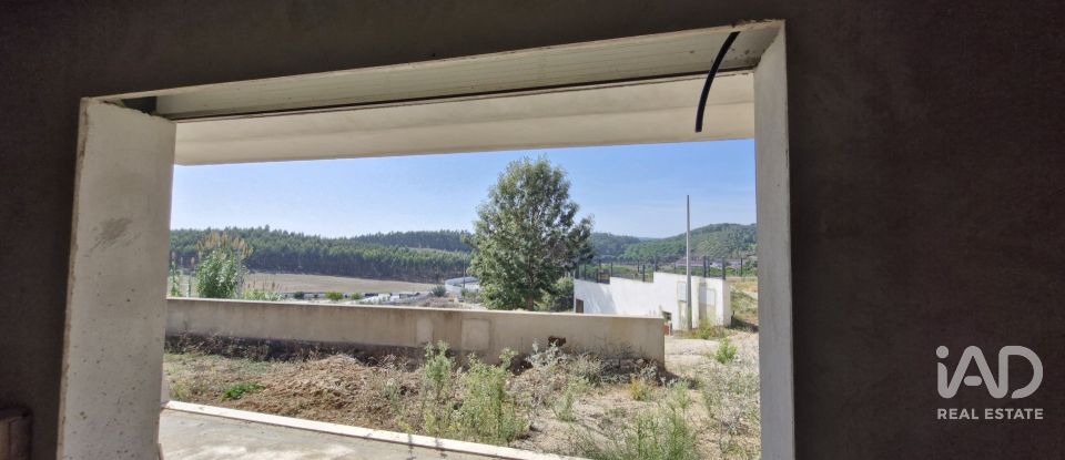 Moradia T3 em Rio Maior de 209 m²