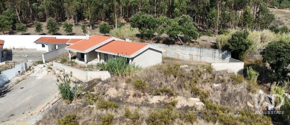 Moradia T3 em Rio Maior de 209 m²