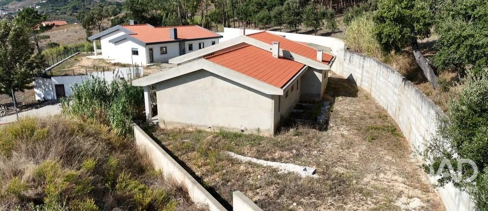 Moradia T3 em Rio Maior de 209 m²